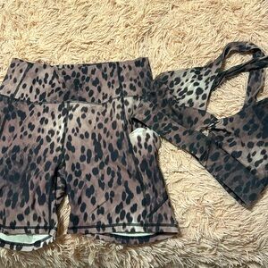 Fabletics matching workout set
